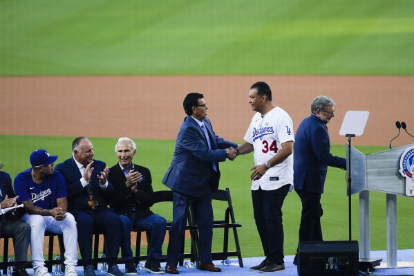 Valenzuela sale jersey dodgers